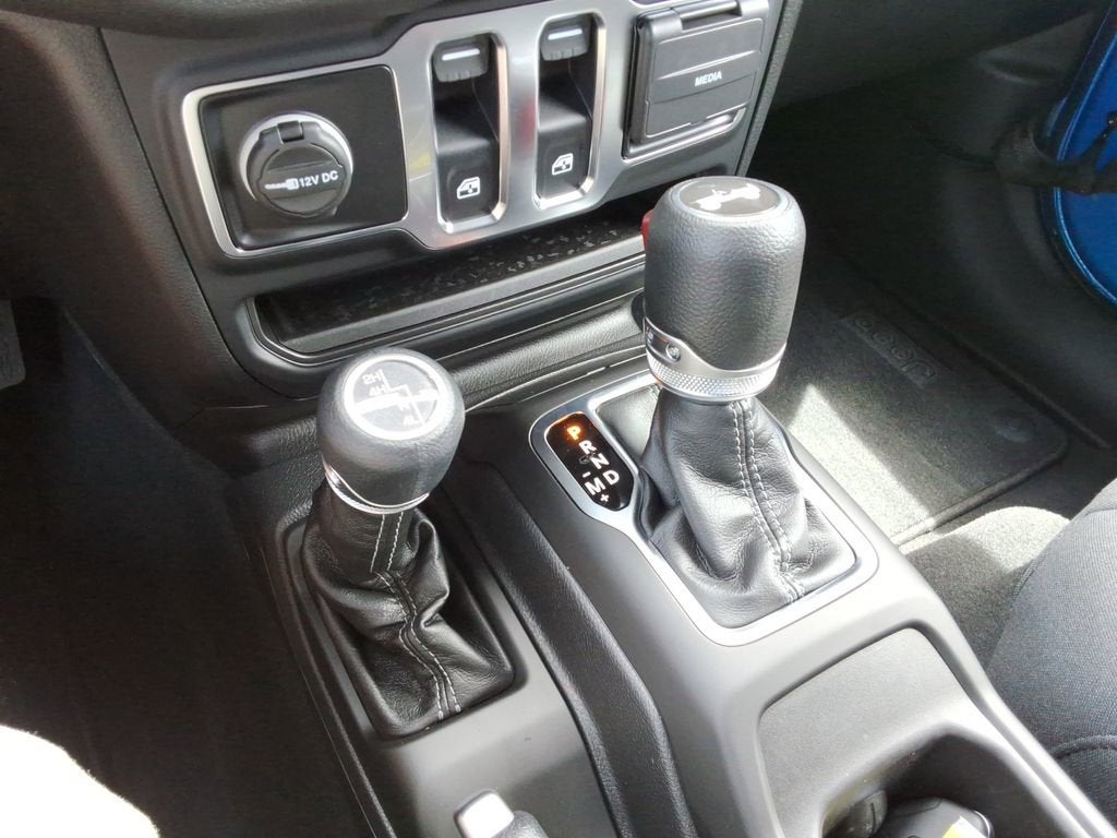 2025 Jeep Wrangler 2-Door Sport 4x4