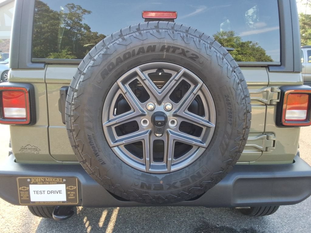 2025 Jeep Wrangler 4-Door Summit 4x4