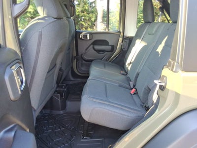2025 Jeep Wrangler 4-Door Summit 4x4