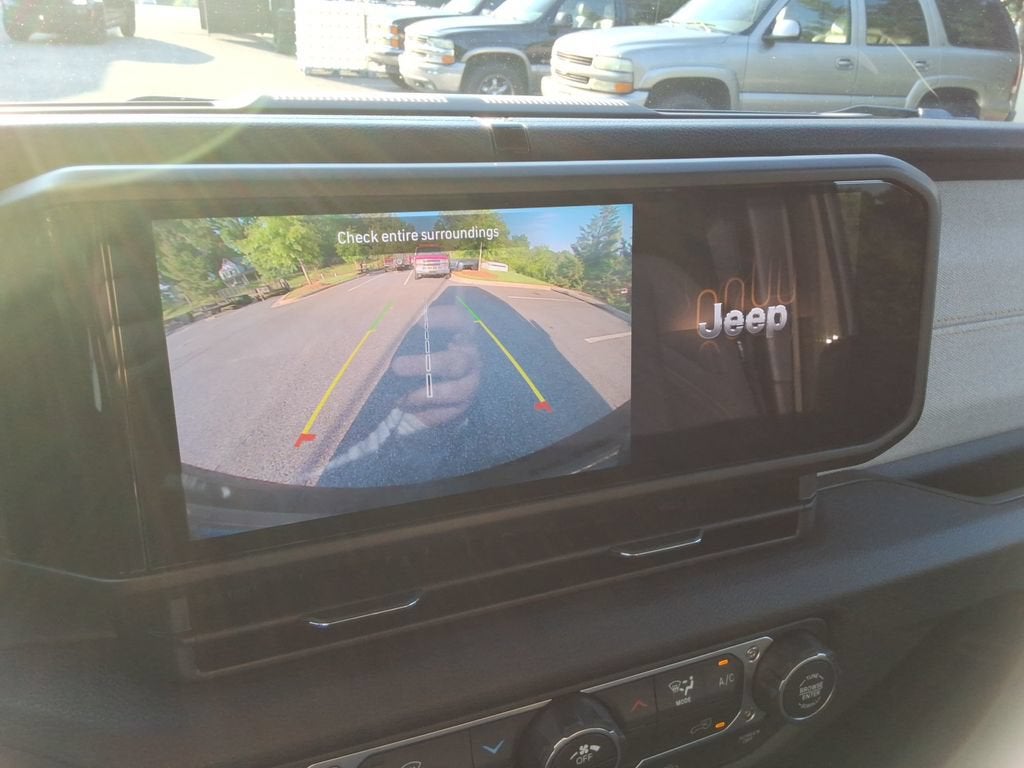 2025 Jeep Wrangler 4-Door Summit 4x4