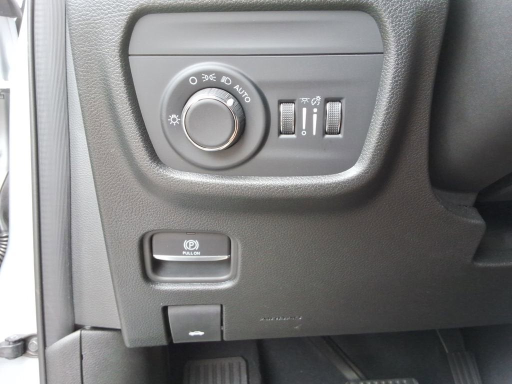 2025 Jeep Grand Cherokee Altitude X 4x4