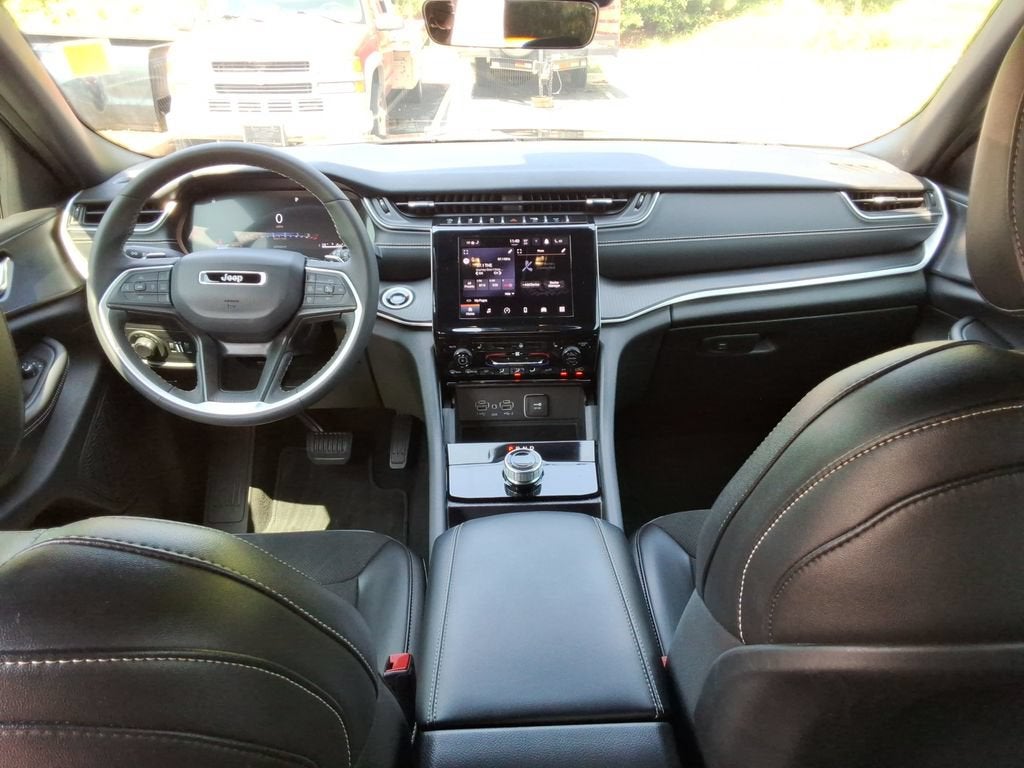 2025 Jeep Grand Cherokee L Altitude X 4x2