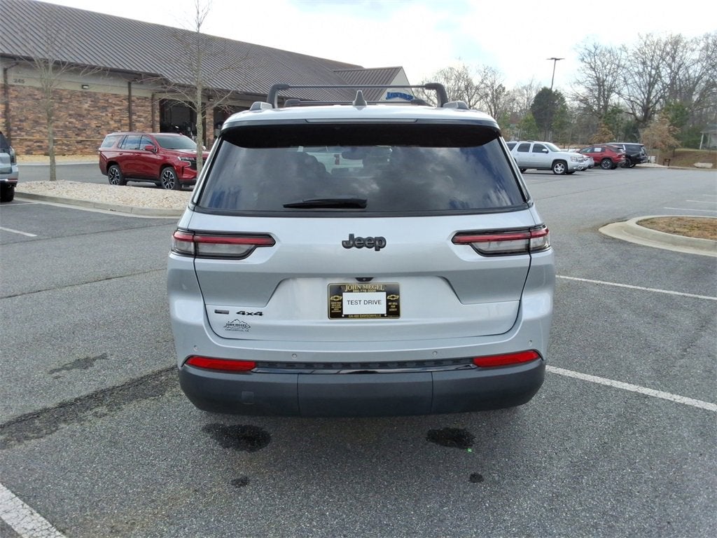 2022 Jeep Grand Cherokee L Altitude 4x4