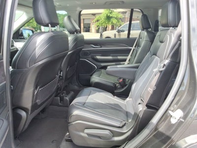 2022 Jeep Grand Cherokee L Limited 4x4