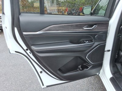 2023 Jeep Grand Cherokee L Overland 4x4