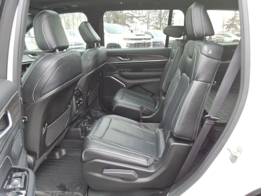 2023 Jeep Grand Cherokee L Overland 4x4