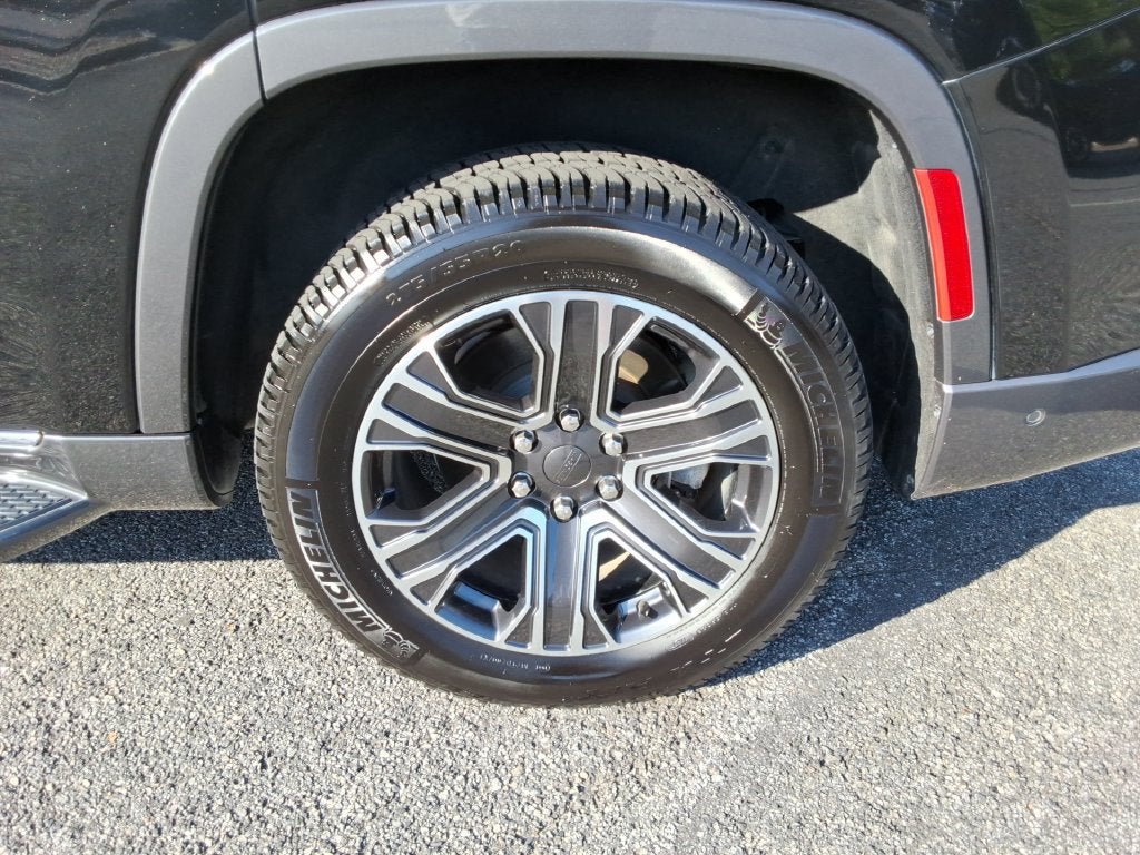 2022 Jeep Wagoneer Series III 4x2