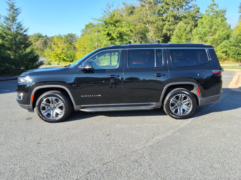 2022 Jeep Wagoneer Series III 4x2