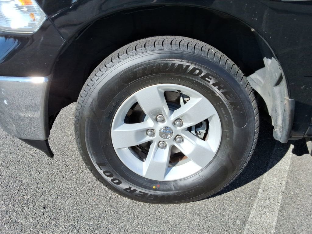 2019 RAM 1500 Classic SLT Crew Cab 4x2 6'4" Box
