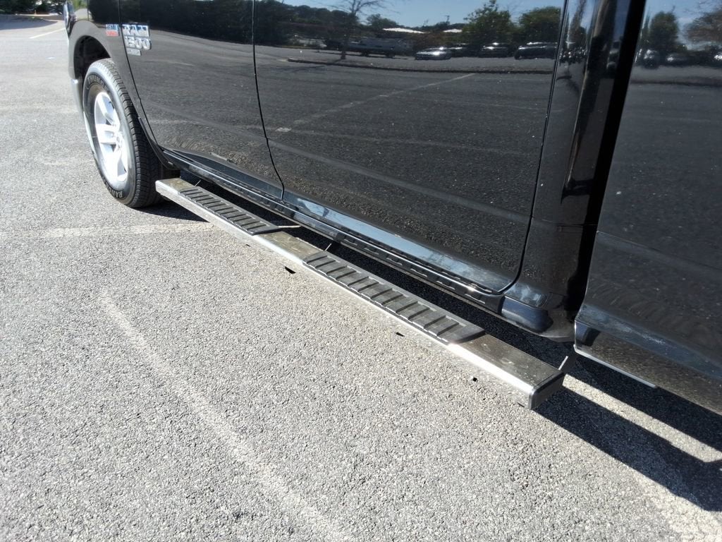 2019 RAM 1500 Classic SLT Crew Cab 4x2 6'4" Box