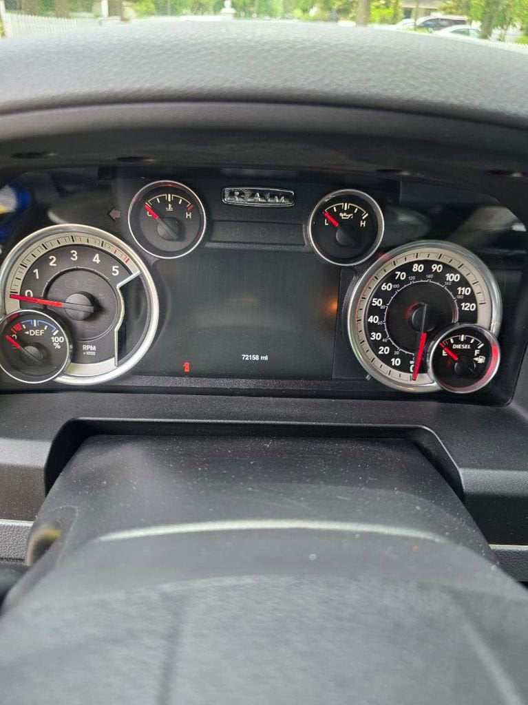 2016 RAM 1500 SLT