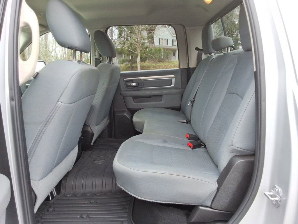 2019 RAM 1500 Classic SLT Crew Cab 4x4 6'4" Box