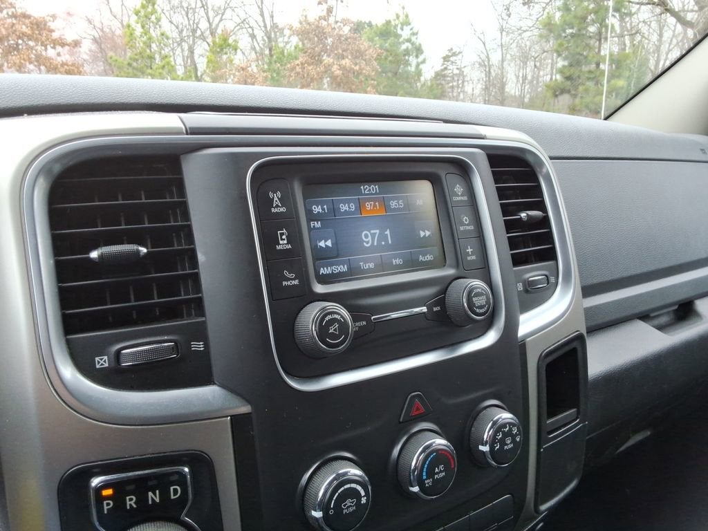 2019 RAM 1500 Classic SLT Crew Cab 4x4 6'4" Box