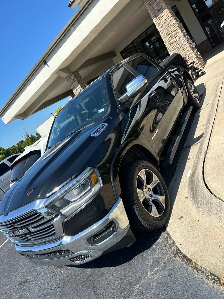 2019 RAM 1500 Laramie Crew Cab 4x2 5'7" Box