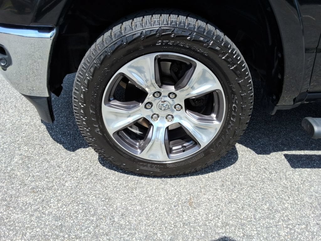 2019 RAM 1500 Laramie Crew Cab 4x2 5'7" Box