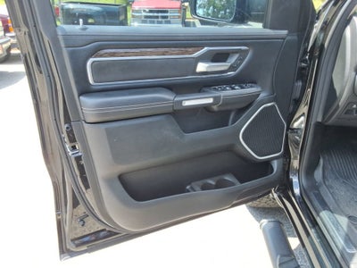 2019 RAM 1500 Laramie Crew Cab 4x2 5'7" Box