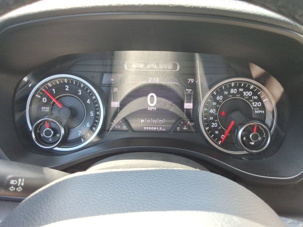 2019 RAM 1500 Laramie Crew Cab 4x2 5'7" Box