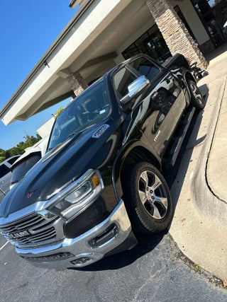 2019 RAM 1500 Laramie Crew Cab 4x2 5'7" Box