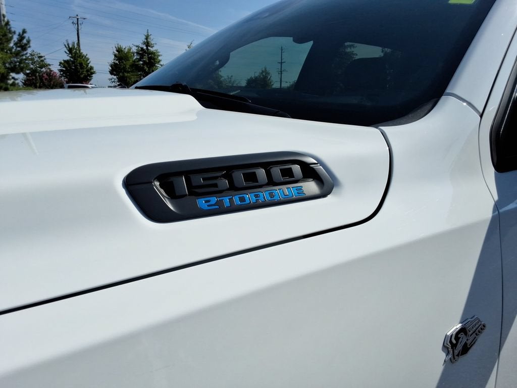 2026 RAM 1500 Big Horn Crew Cab 4x4 5'7" Box