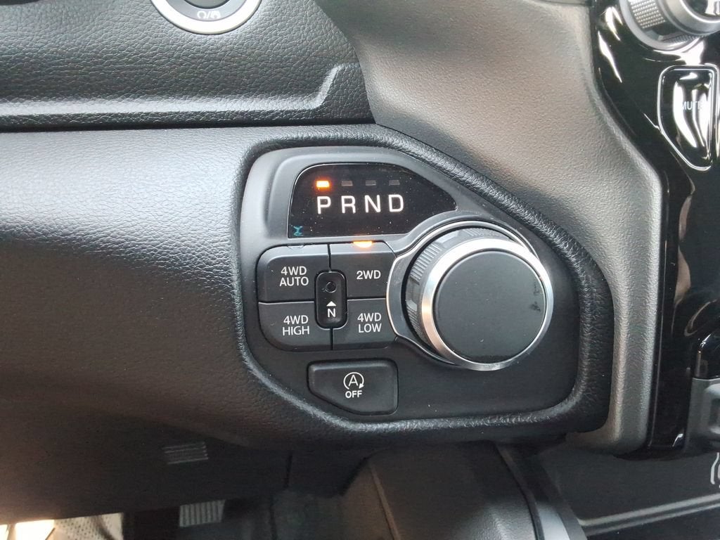 2026 RAM 1500 Big Horn Crew Cab 4x4 5'7" Box
