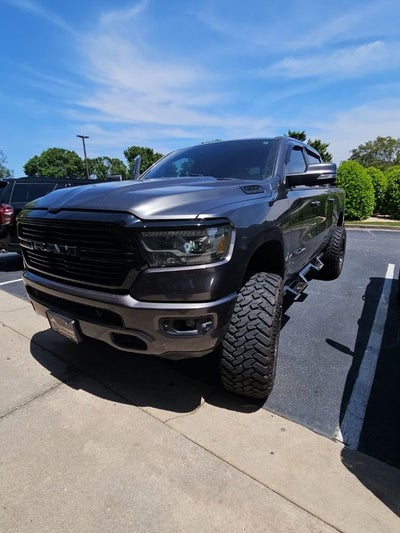 2020 RAM 1500 Big Horn Crew Cab 4x4 5'7" Box