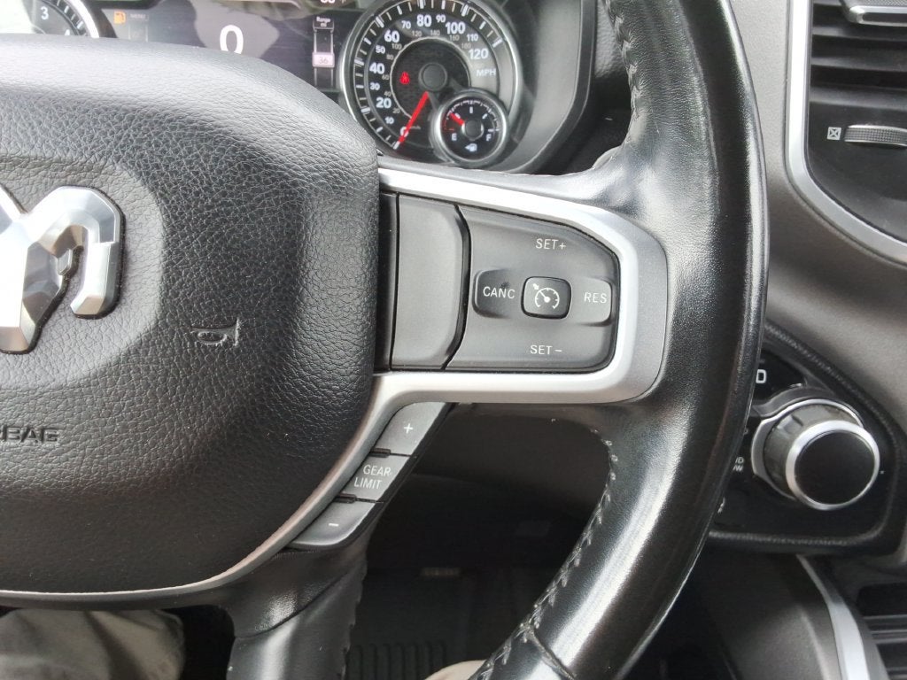 2021 RAM 1500 Big Horn Crew Cab 4x4 5'7" Box