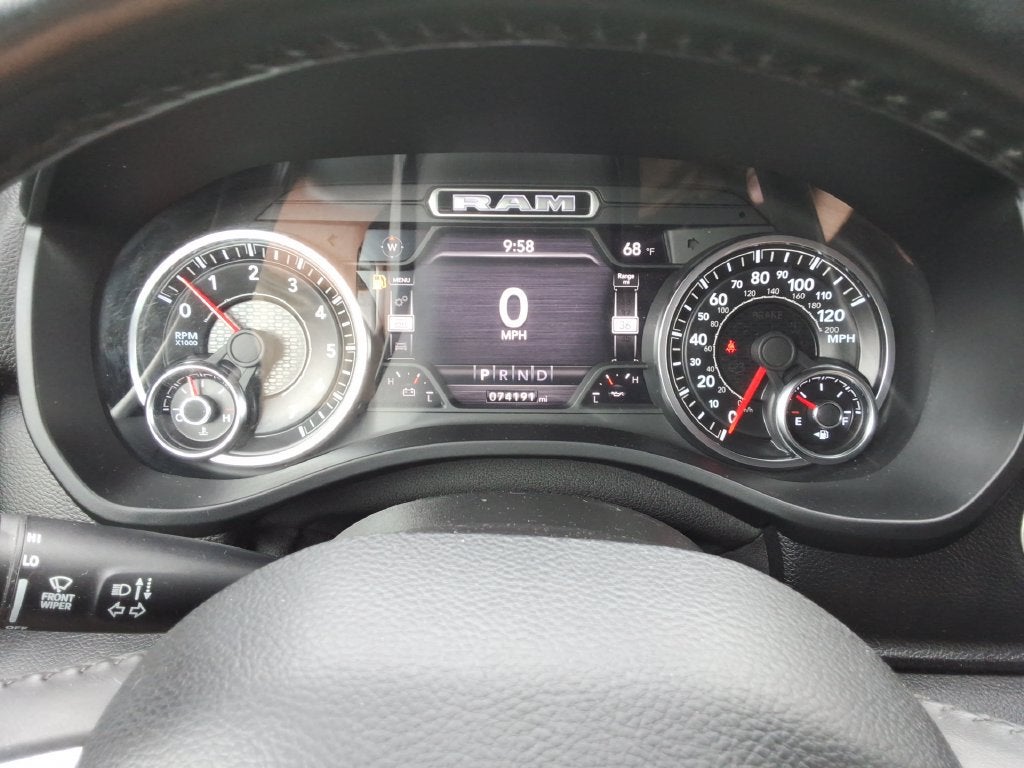 2021 RAM 1500 Big Horn Crew Cab 4x4 5'7" Box