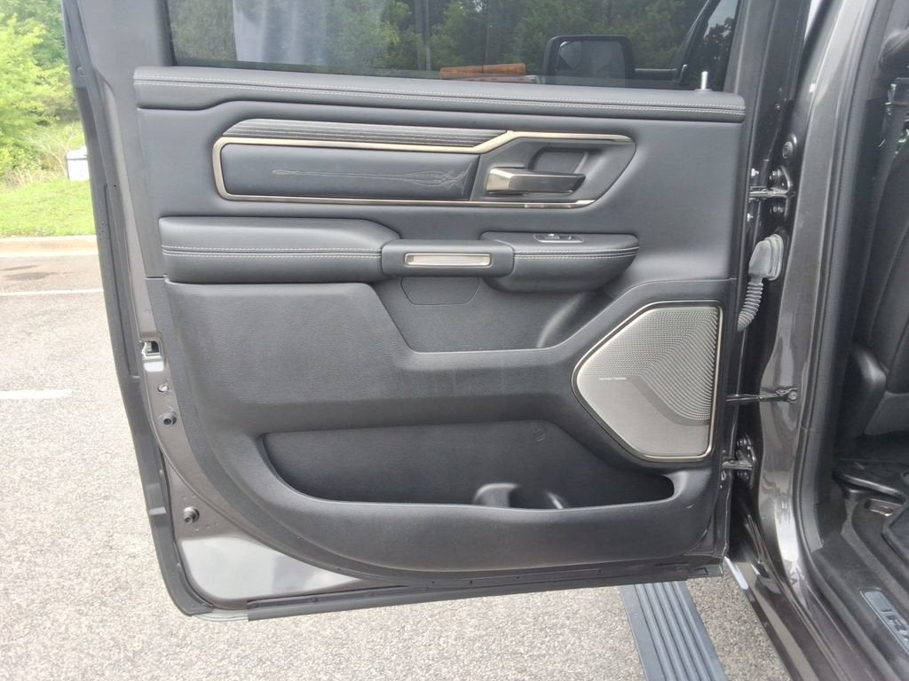 2021 RAM 1500 Limited Crew Cab 4x4 5'7" Box