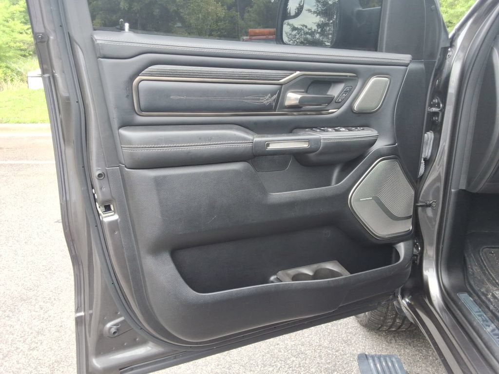 2021 RAM 1500 Limited Crew Cab 4x4 5'7" Box