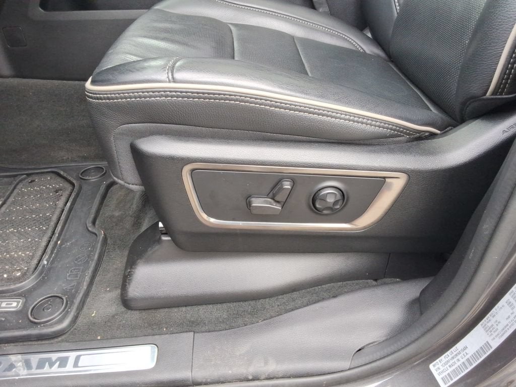 2021 RAM 1500 Limited Crew Cab 4x4 5'7" Box