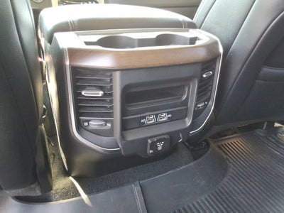 2022 RAM 1500 Laramie Crew Cab 4x4 5'7" Box