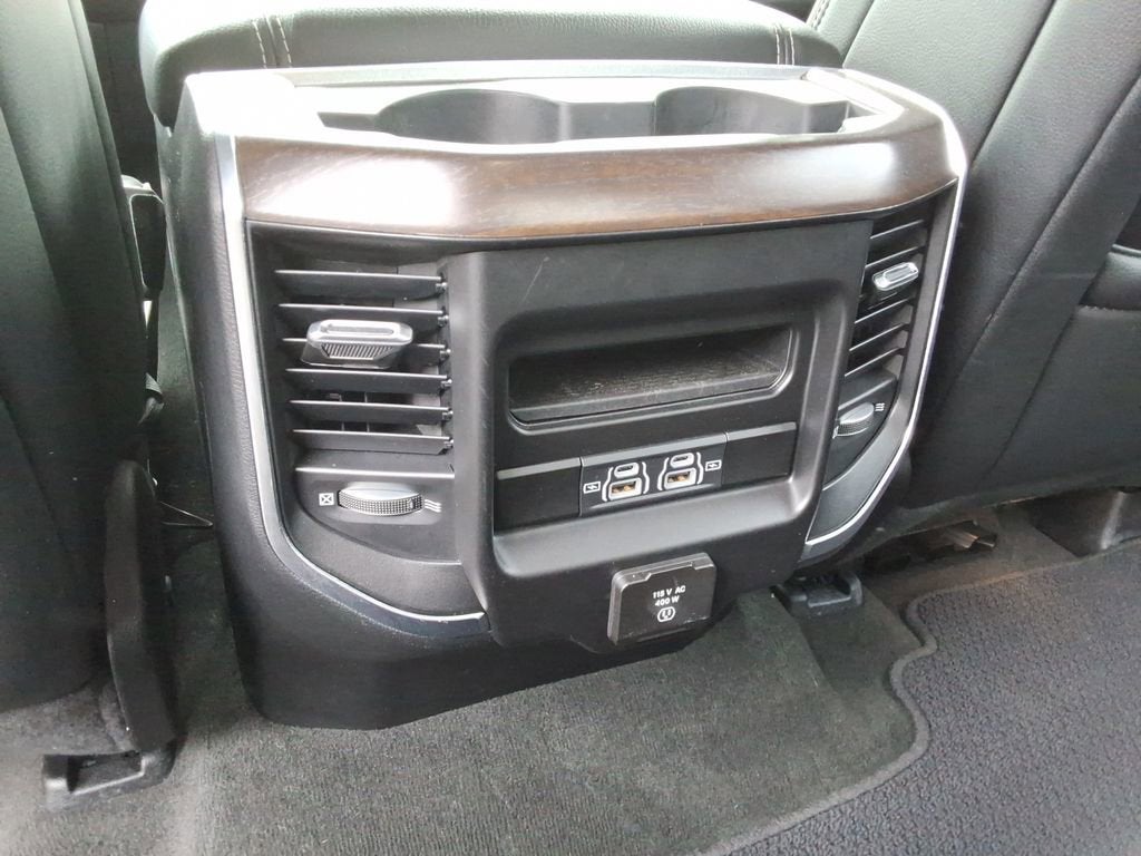 2021 RAM 1500 Laramie Crew Cab 4x4 5'7" Box