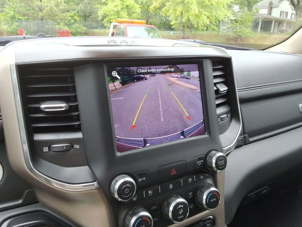 2021 RAM 1500 Laramie Crew Cab 4x4 5'7" Box