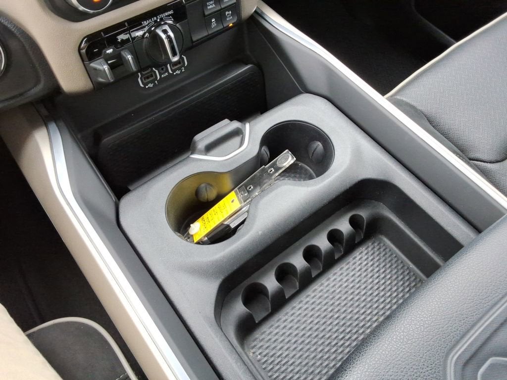 2021 RAM 1500 Laramie Crew Cab 4x4 5'7" Box