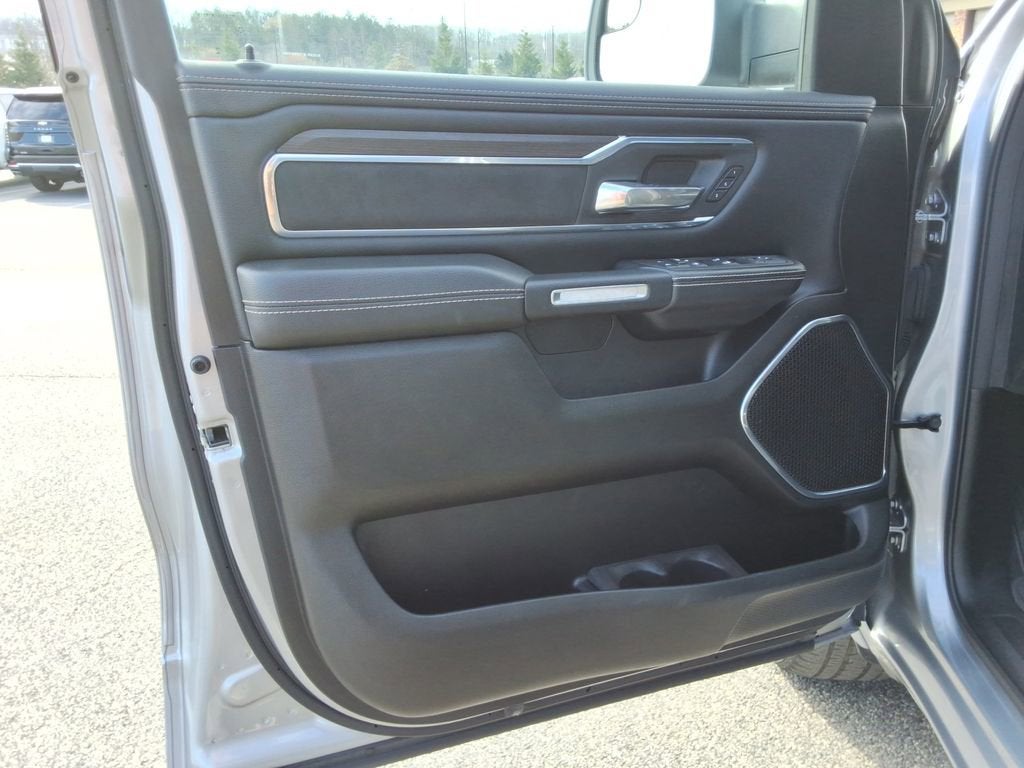 2025 RAM 1500 Laramie Crew Cab 4x4 5'7" Box