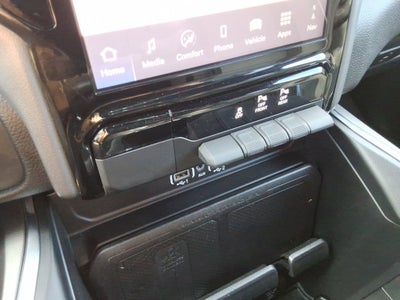 2025 RAM 1500 Laramie Crew Cab 4x4 5'7" Box