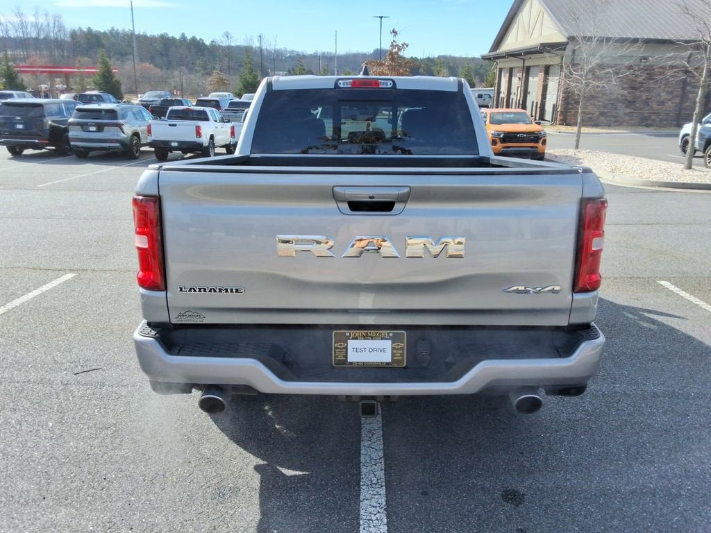 2025 RAM 1500 Laramie Crew Cab 4x4 5'7" Box