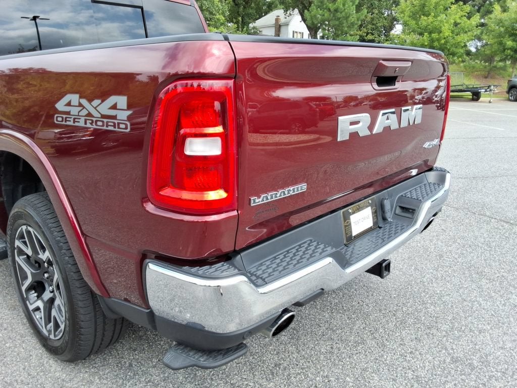 2025 RAM 1500 Laramie Crew Cab 4x4 5'7" Box