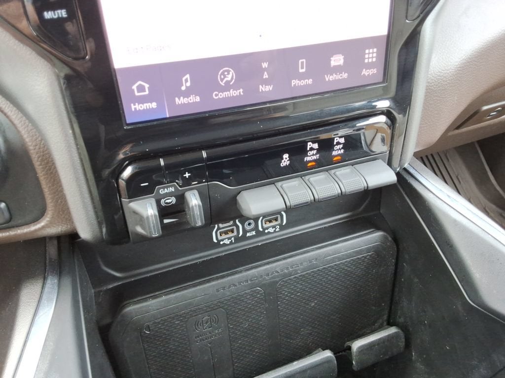 2025 RAM 1500 Laramie Crew Cab 4x4 5'7" Box