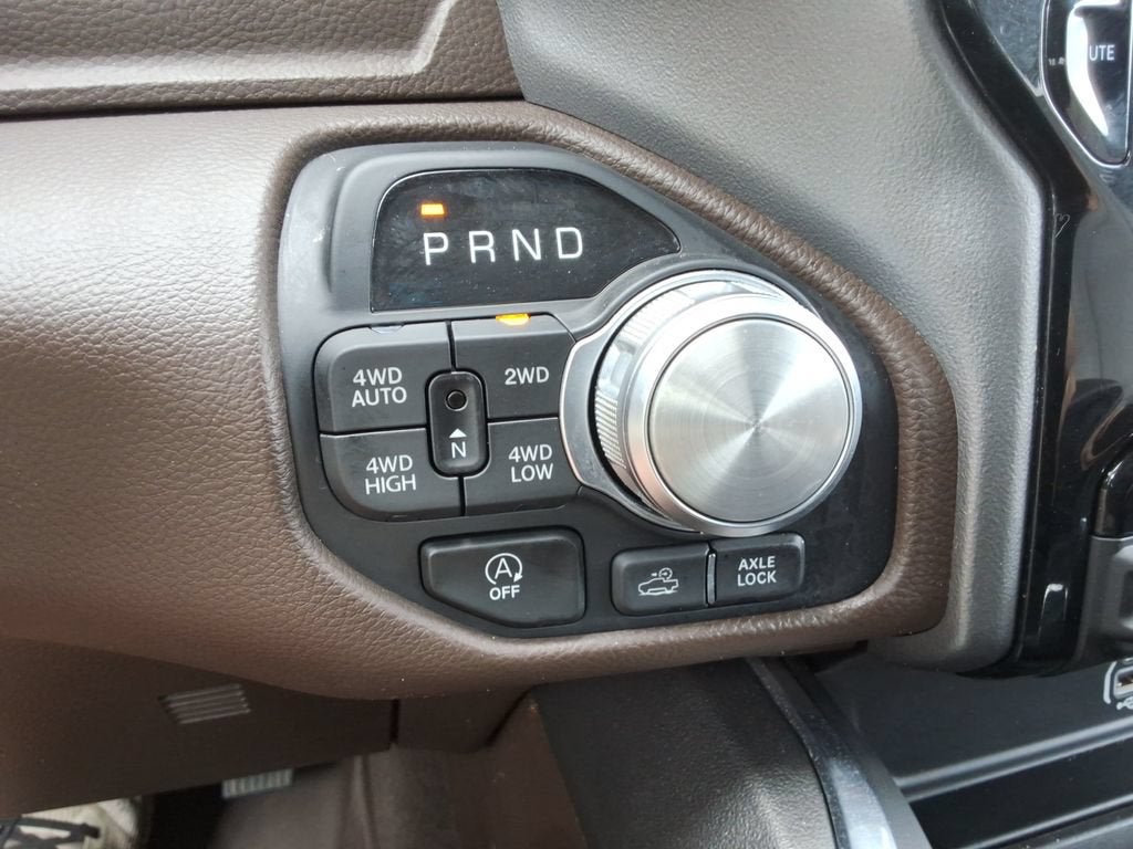 2025 RAM 1500 Laramie Crew Cab 4x4 5'7" Box