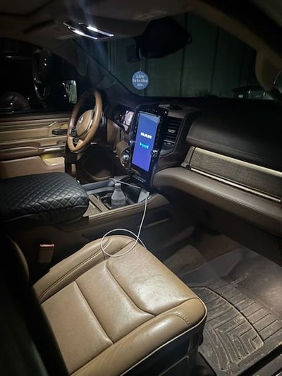 2020 RAM 1500 Laramie Longhorn Crew Cab 4x4 5'7" Box