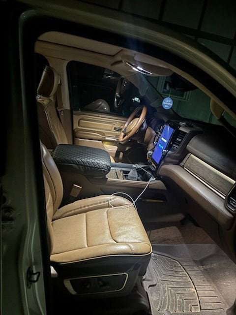 2020 RAM 1500 Laramie Longhorn Crew Cab 4x4 5'7" Box