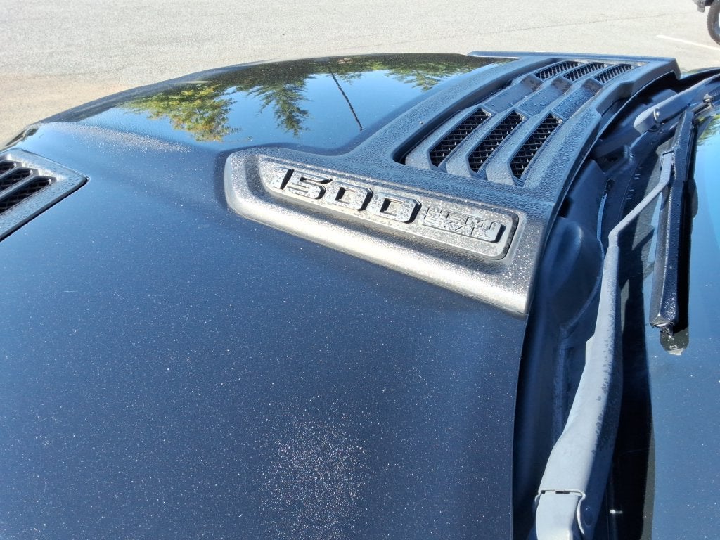 2019 RAM 1500 Laramie Crew Cab 4x4 6'4" Box