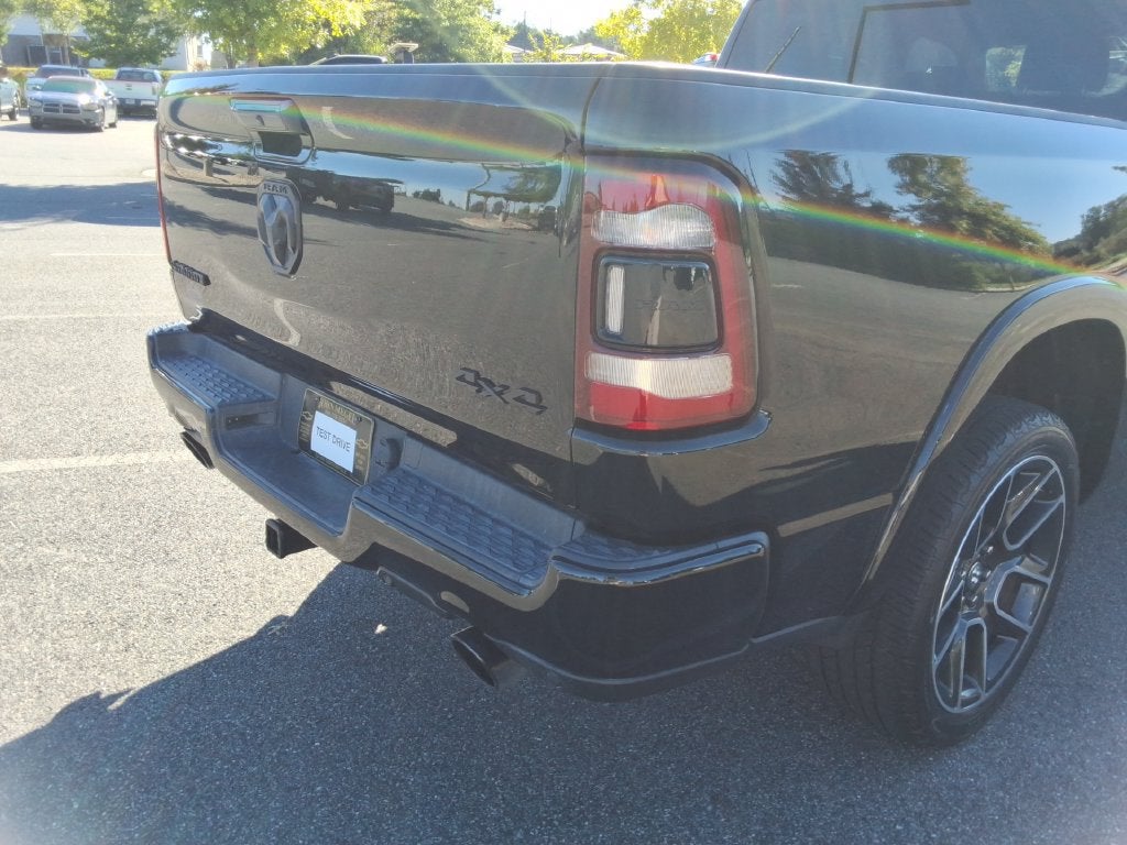 2019 RAM 1500 Laramie Crew Cab 4x4 6'4" Box