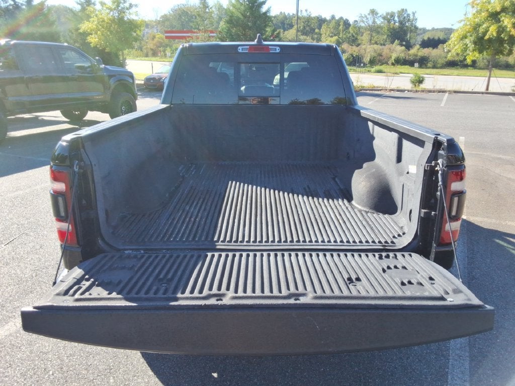 2019 RAM 1500 Laramie Crew Cab 4x4 6'4" Box