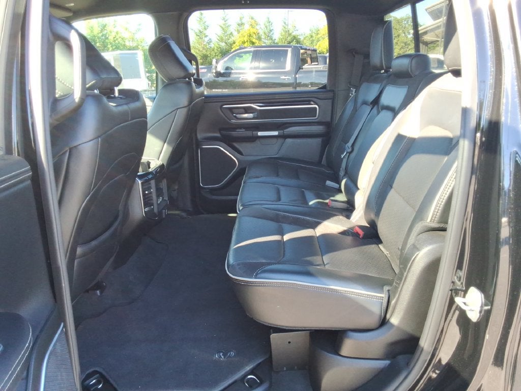 2019 RAM 1500 Laramie Crew Cab 4x4 6'4" Box