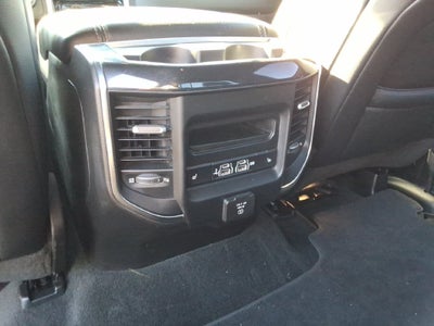 2019 RAM 1500 Laramie Crew Cab 4x4 6'4" Box