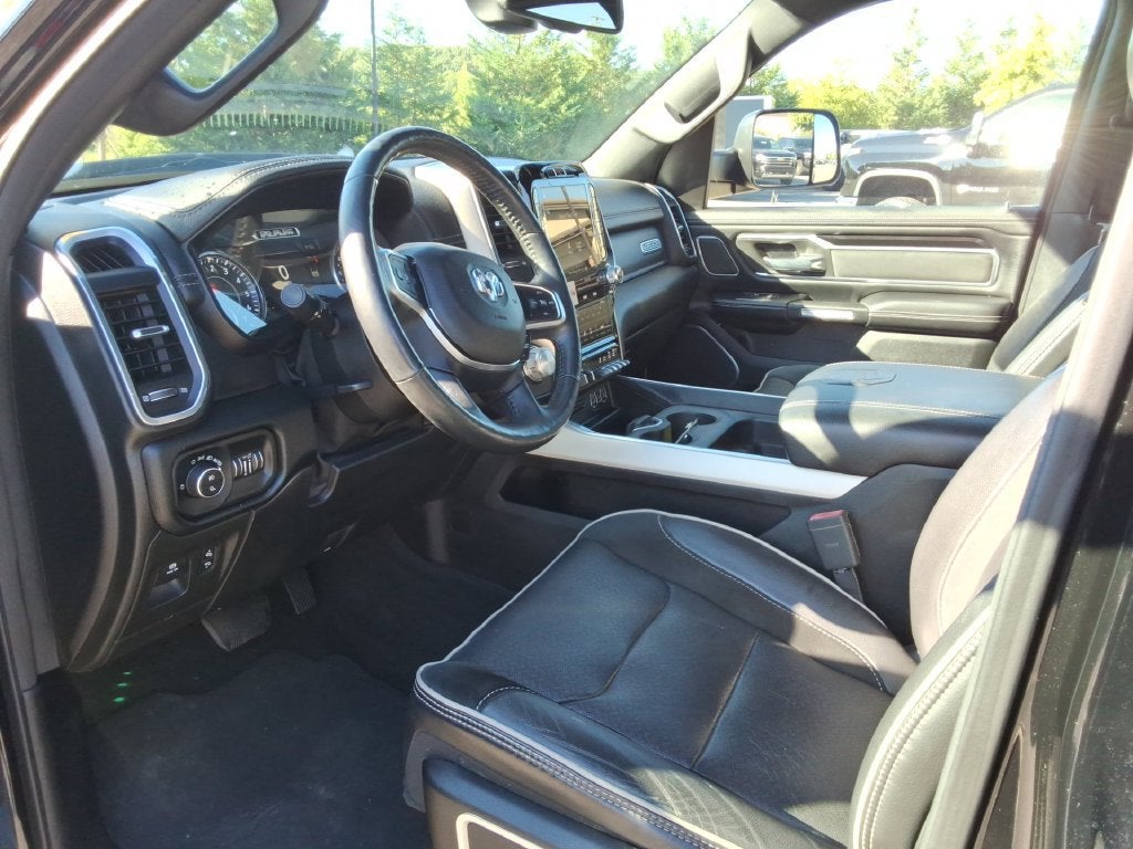 2019 RAM 1500 Laramie Crew Cab 4x4 6'4" Box
