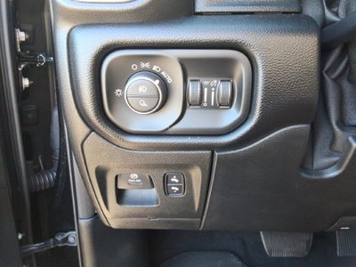 2019 RAM 1500 Laramie Crew Cab 4x4 6'4" Box