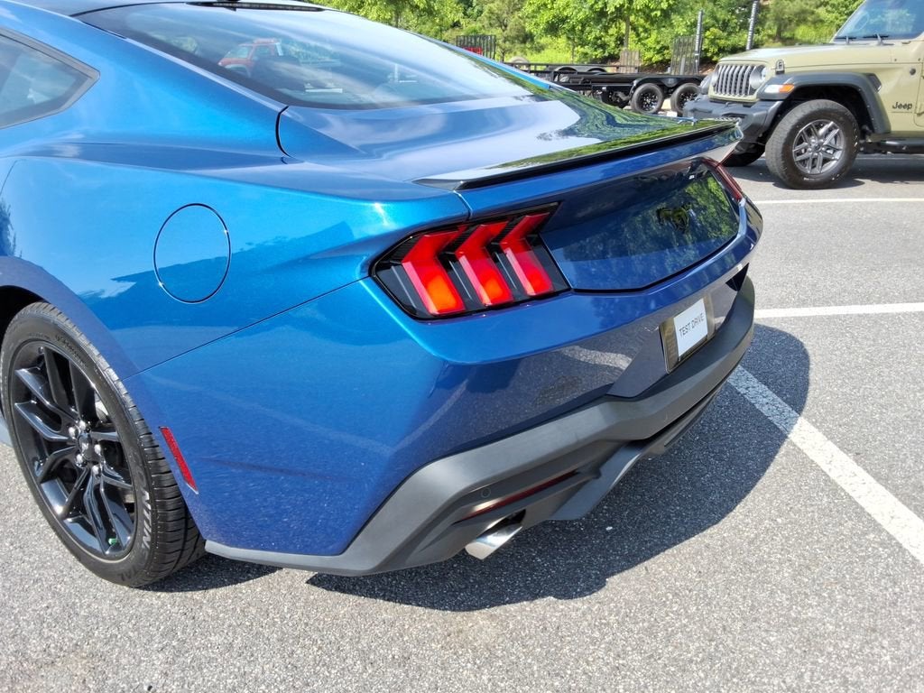 2024 Ford Mustang EcoBoost Fastback